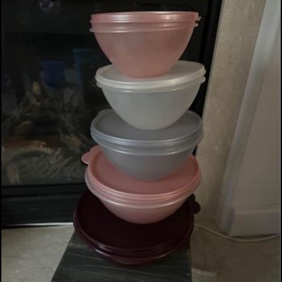 Tupperware wonderlier bowl set. - Picture 1 of 1